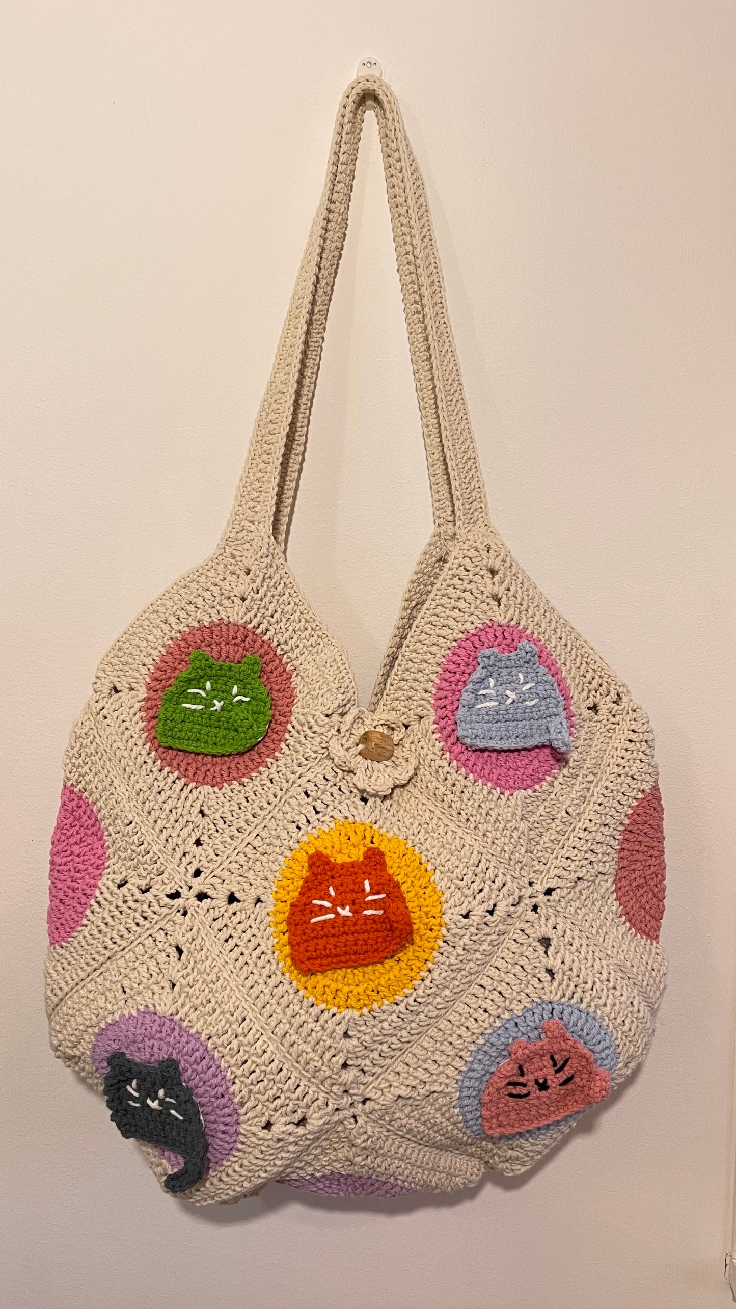 Handmade Crochet Tote Bag – Cute Cat Granny Square Design