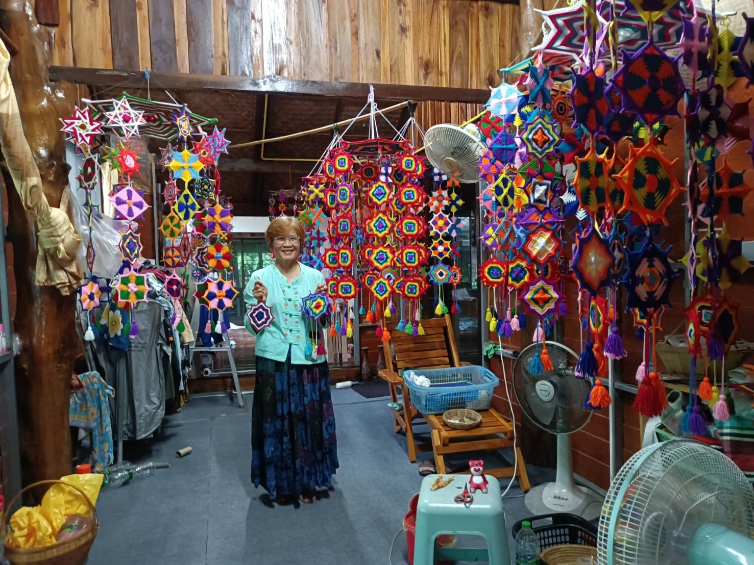 Tung (ธุง) Thai Traditional decoration – Flowers by Ou