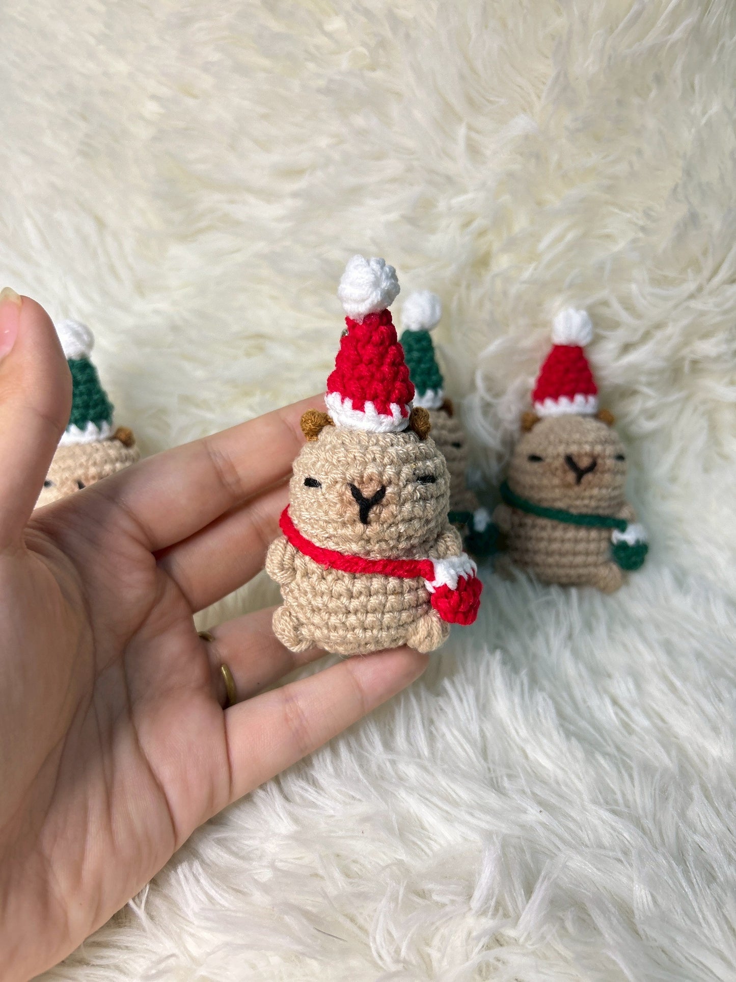 Handmade Crochet Christmas Keychain – Cute Capybara with Santa Hat